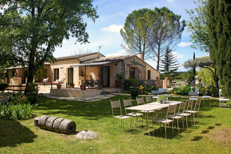 Exterior & Views, La Magnanerie D'hôtes - Chambres d'hôtes, Gard