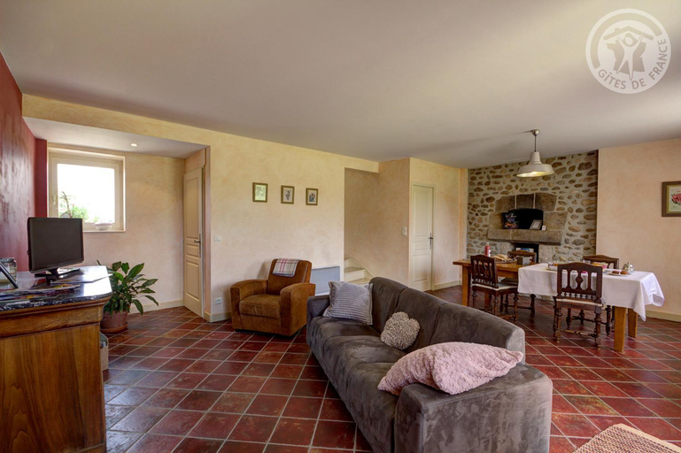 Others 3, Chambres d'Hotes Ondine et Igor, Loire