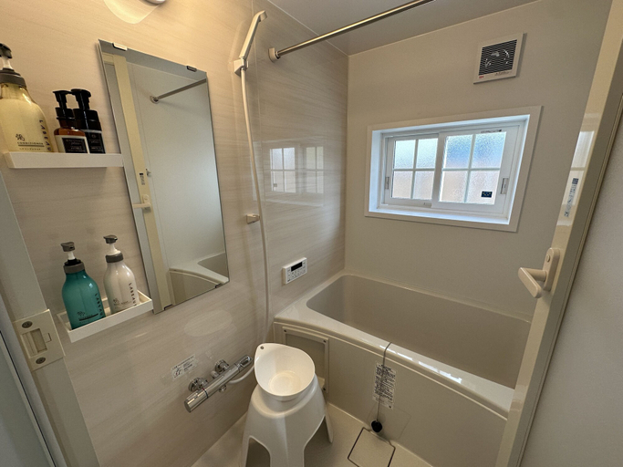 Bathroom 4, SolanaFujiyamanakako, Yamanakako