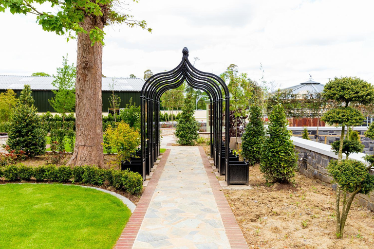 Others 5, Bective Stud Apartments