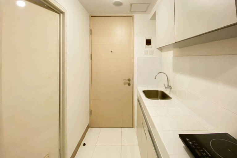 Bathroom 3, Cozy Studio Tokyo Rivervide Pik 2 Apartment, Tangerang