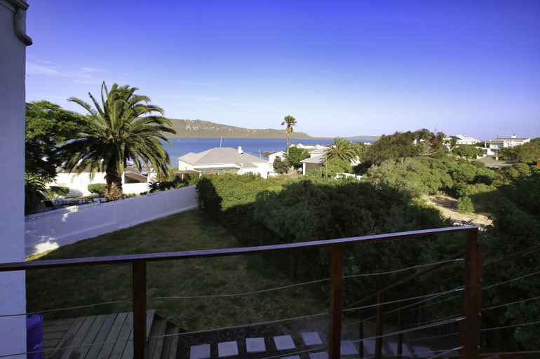 Others 4, P5 House Langebaan 6-sleeper, West Coast