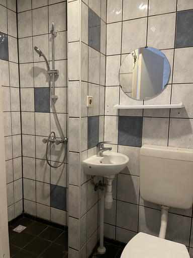 Bathroom 4, Flex-Inn, Rotterdam