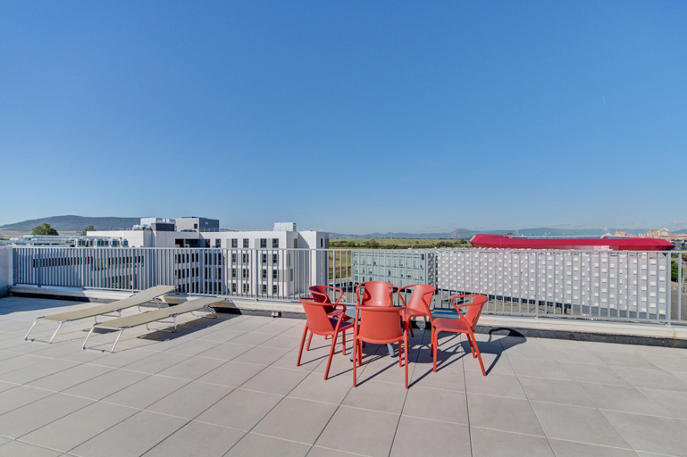 Others 5, Home and Coliving Pamplona, Navarra