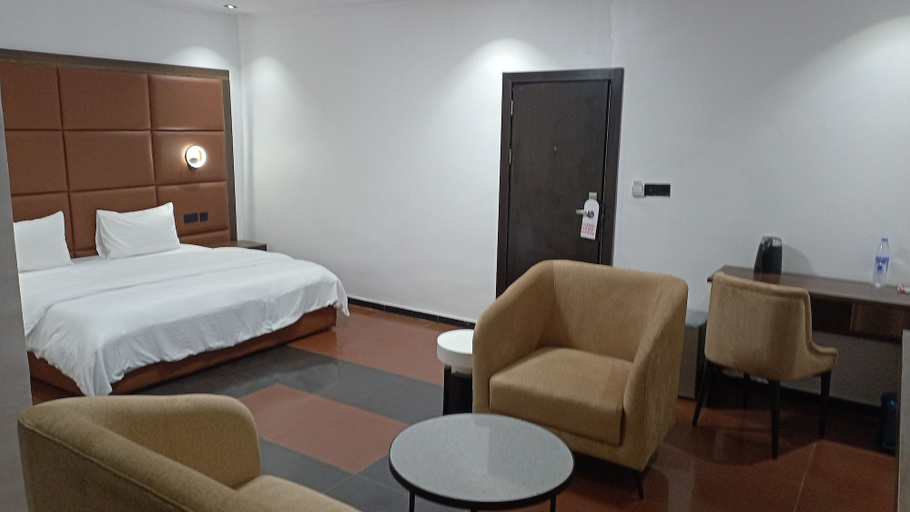 Bedroom 5, Hotel Thirty Five, Eti-Osa