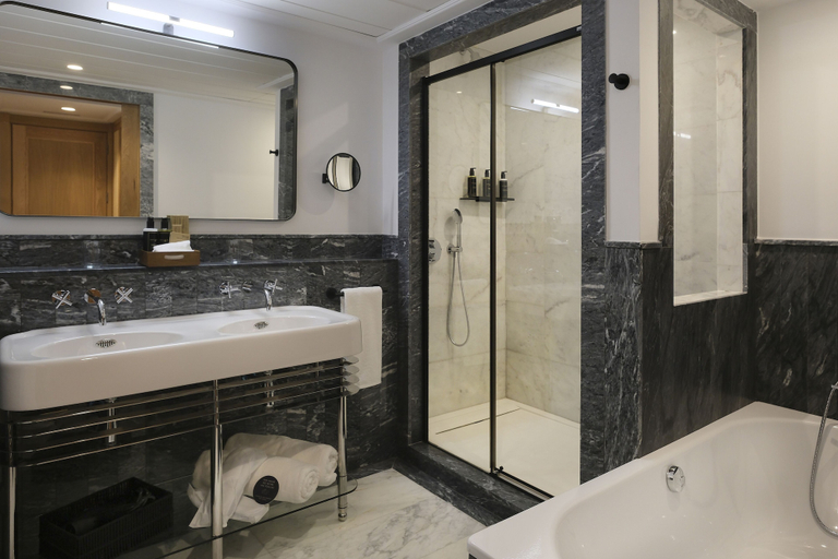 Bathroom 5, EUNICE HOTEL GASTRONOMICO, Salamanca