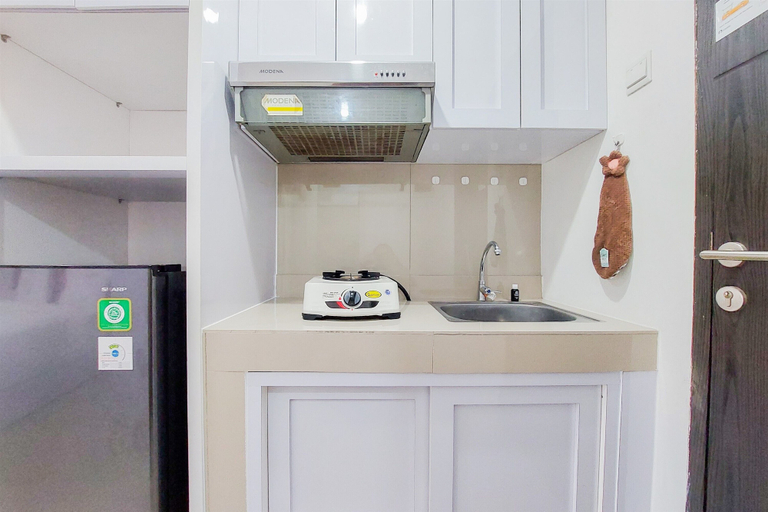 Others 5, Cozy And Well Furnished Studio Baileys Apartment, South Tangerang