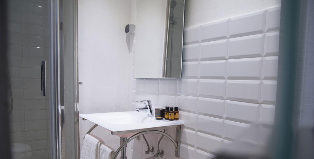 Bathroom 4, The Best Semiramis Hotel, Nouakchott