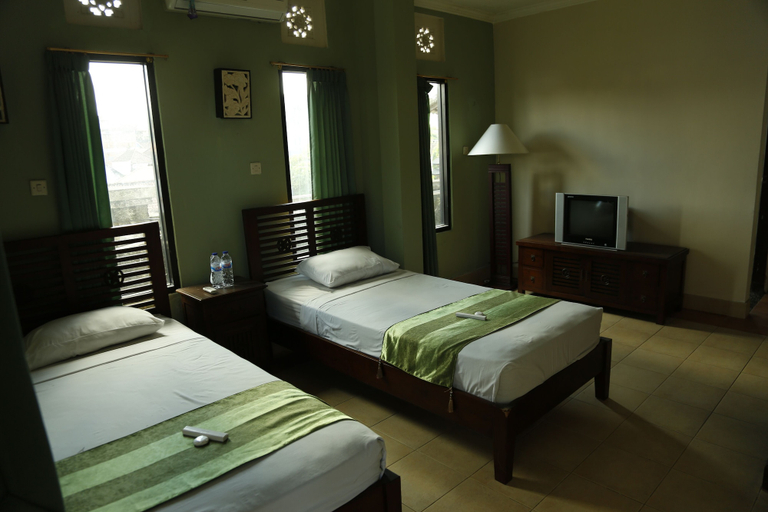 Bedroom 4, Klungkung Tower Hotel, Klungkung