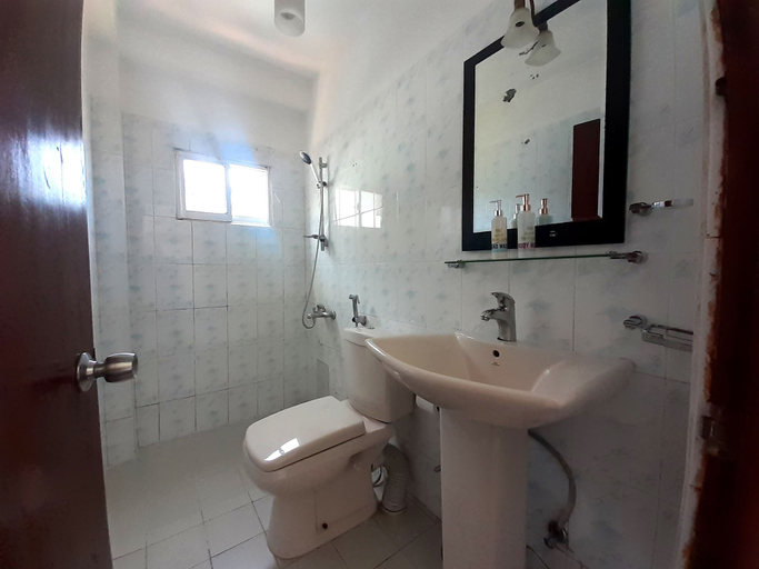 Bathroom 2, Aoki Resort Nuwaraeliya, Nuwara Eliya