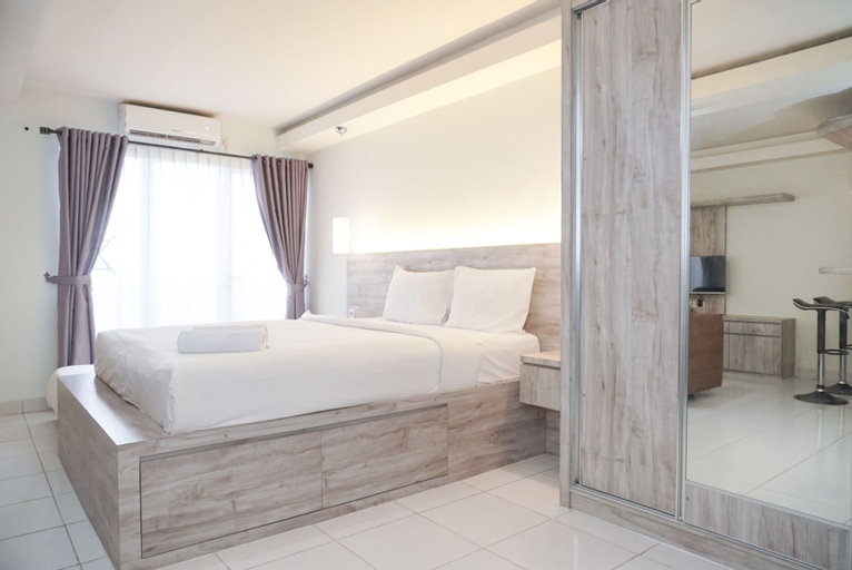 Comfort And Minimalist Studio At Amethyst Apartment, Central Jakarta