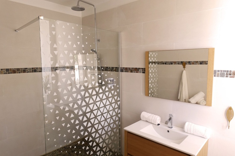Bathroom 5, La Tour de Coron, Ain