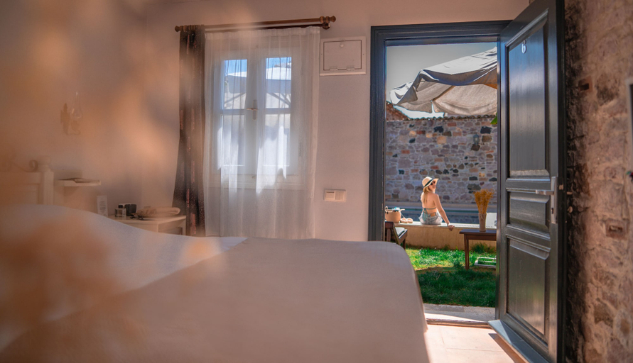 Bedroom 3, Avlu Cunda, Ayvalık