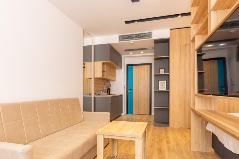 Others 3, Apartmoon, Sarajevo