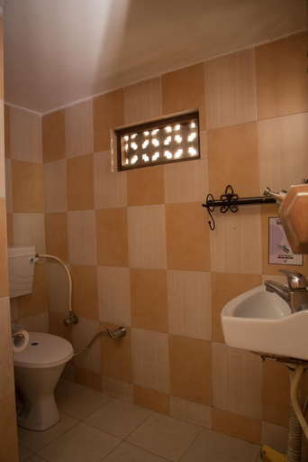 Bathroom 3, Zostel Jodhpur - Clock Tower, Jodhpur