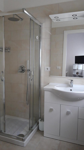 Bathroom, B&B Le Palme, Macerata