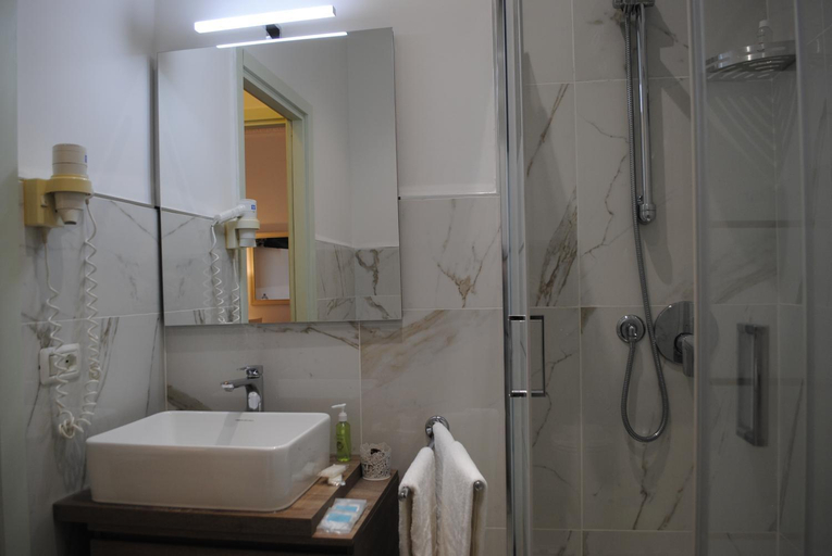 Bathroom 3, B&B Palazzo Sant'Alfano, Catania