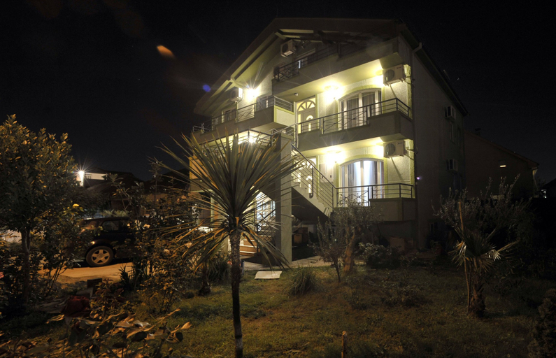 Exterior & Views 2, Hotel M