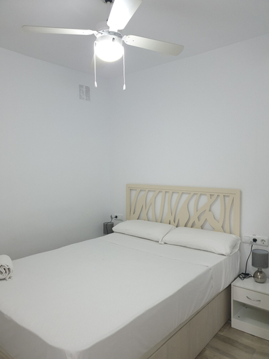 Bedroom 2, Style Apartments Cabanyal Marina Beach, Valencia