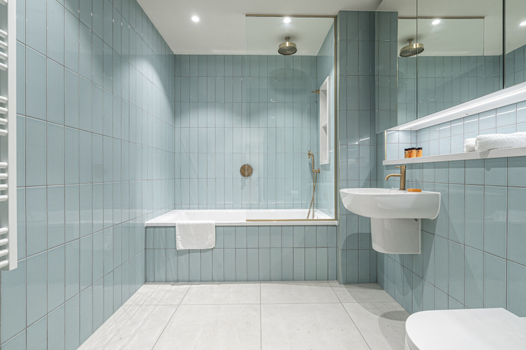 Bathroom 3, Chic Modern North London Flat, London