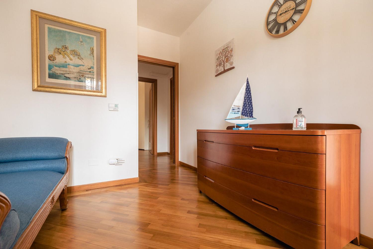 Others 5, Les Chambres, Ancona