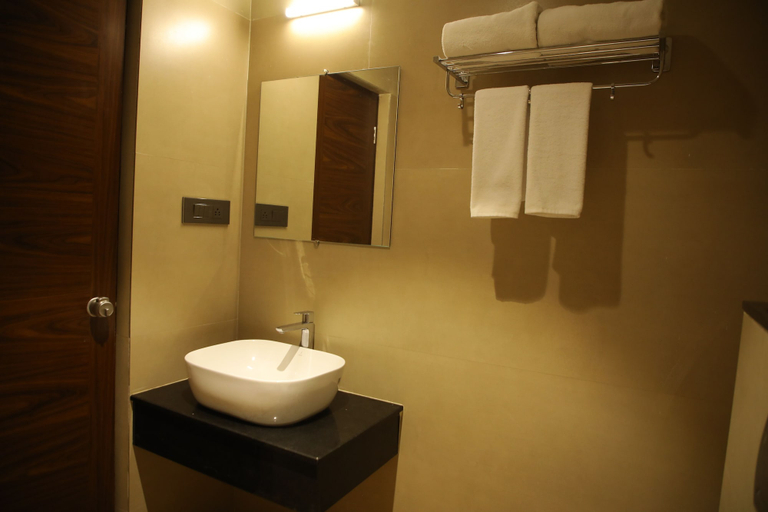 Bathroom 4, Rajathadri Royal Inn, Bangalore