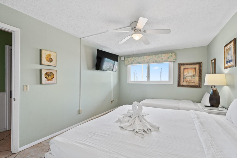 Bedroom 25