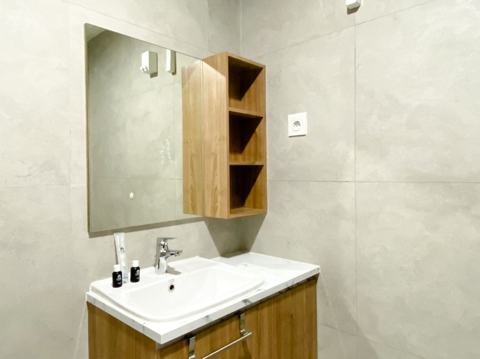 Bedroom 4, Cozy Studio High Floor Pollux Chadstone Apartment, Cikarang