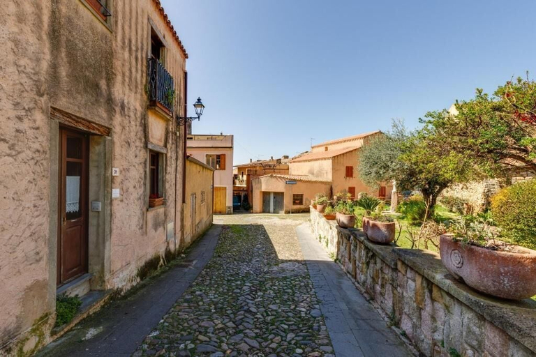 Exterior & Views 2, La Maisonette - Casa Vacanze, Nuoro
