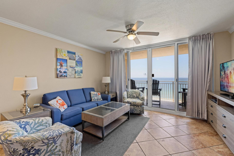 Emerald Beach 1430, Bay