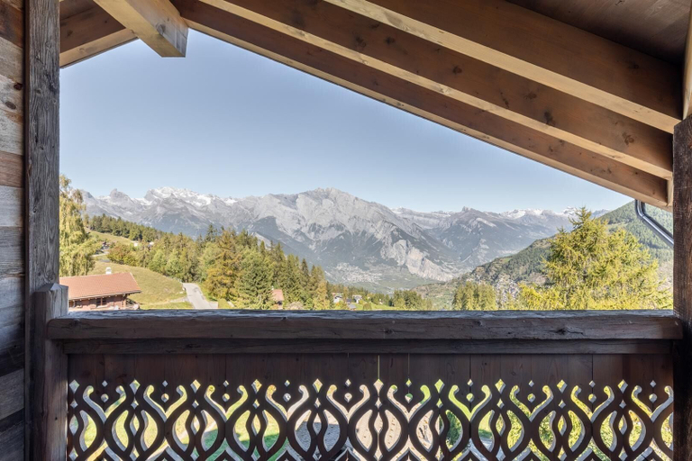 Others 5, Chalet La Tsoum, Martigny