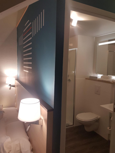 Bathroom 5, Best Western Hotel Armor Park Dinan, Côtes-d'Armor