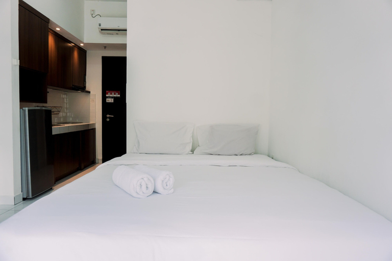 Bedroom 3, Homey And Good Deal Studio Casa De Parco Apartment, Tangerang