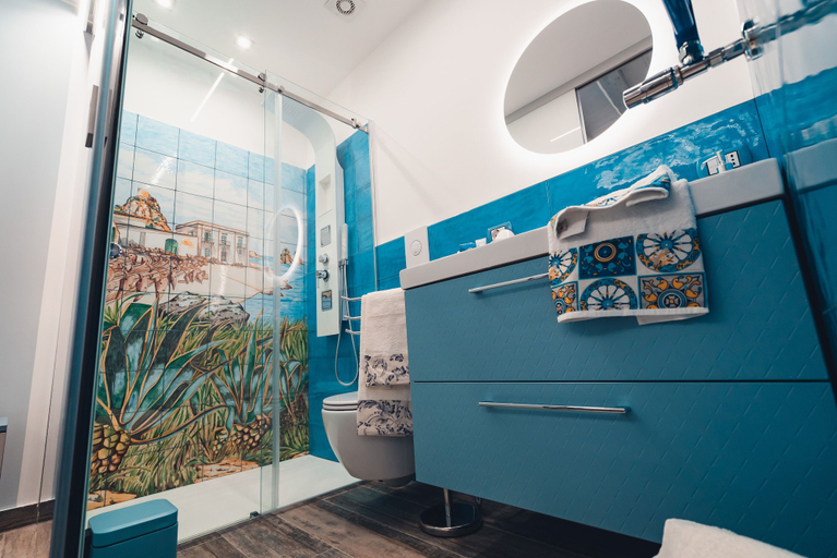 Bathroom 5, macchiamediterrane, Trapani