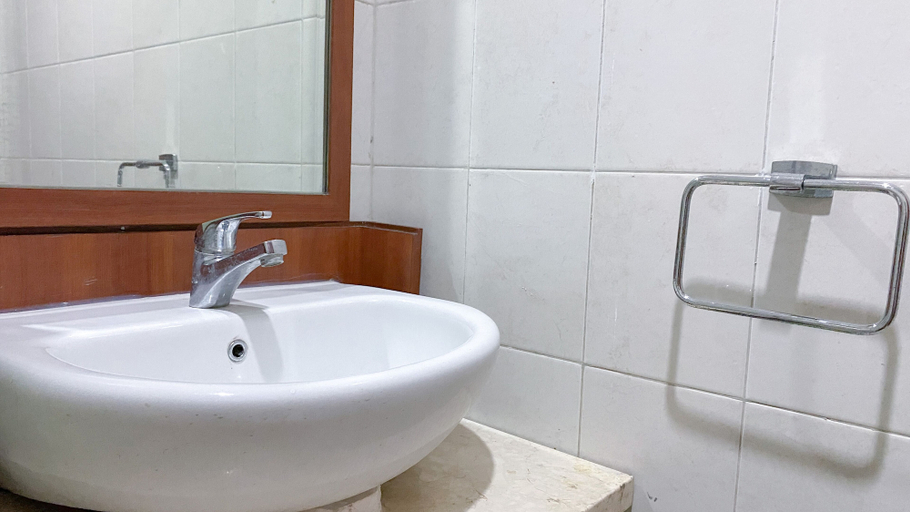 Bathroom 4, Modern And Homey 2Br Apartment Thamrin Residence, Jakarta Pusat