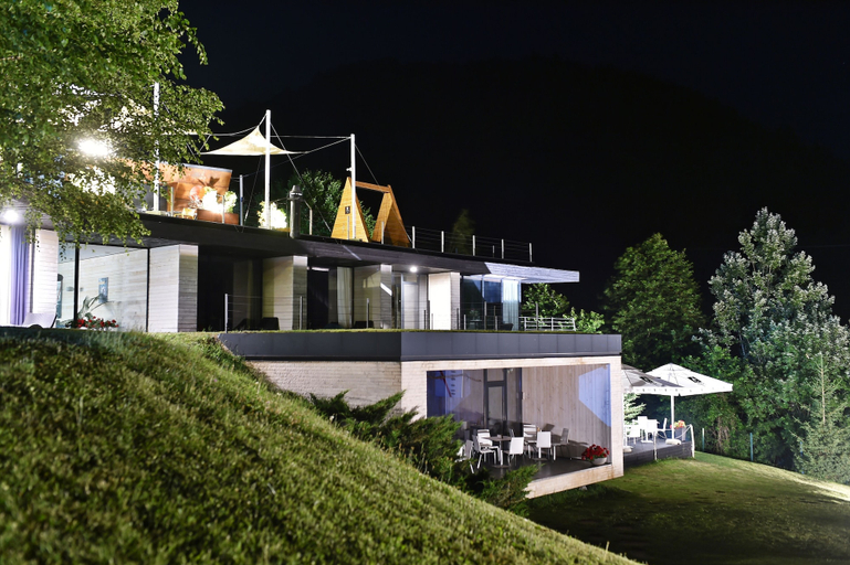 Exterior & Views 2, Atra Doftana, Tesila