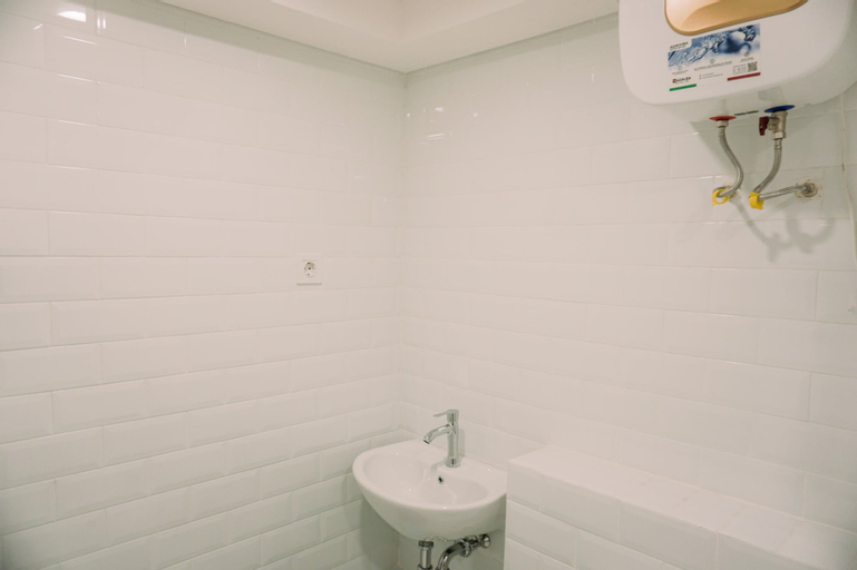 Bathroom 14