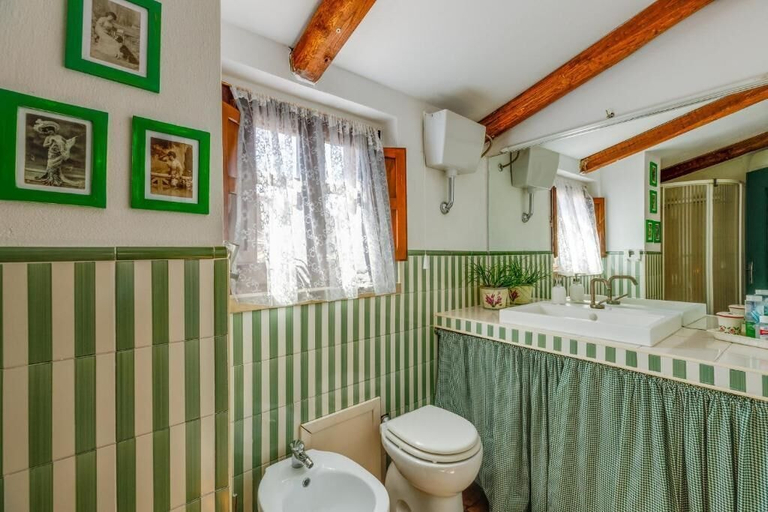 Bathroom 3, La Maisonette - Casa Vacanze, Nuoro