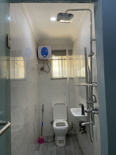 Bathroom 2, NUMBER ELEVEN HOTEL, Kosofe