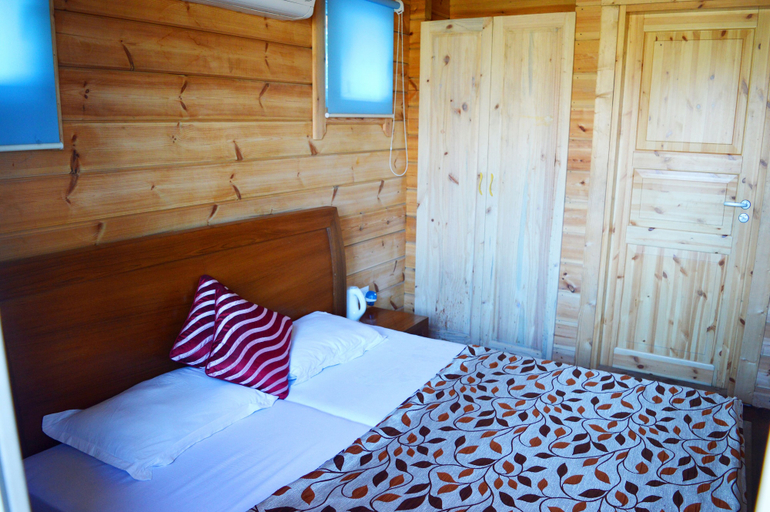 Bedroom 3, Chilla Resort, Garhwal