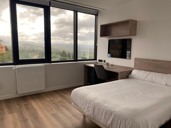 Bedroom 3, Micampus Oviedo, Asturias