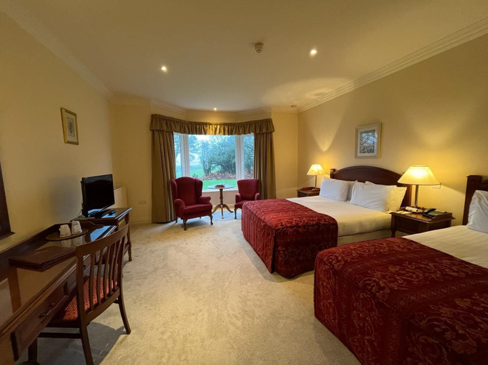 Bedroom 3, Loch Lein Country House