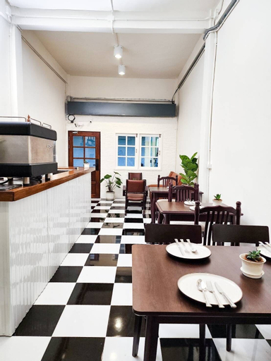 Food & Drinks 4, Noir Cafe And Hostel, Samphantawong