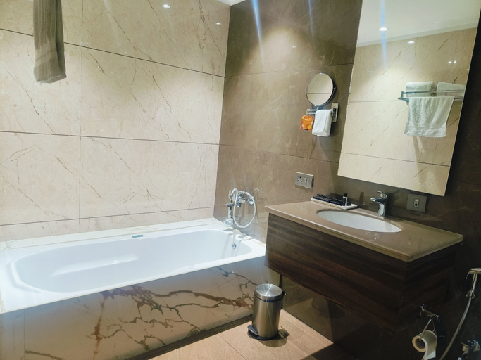 Bathroom 3, ShriGo Hotel Bhilwara, Bhilwara