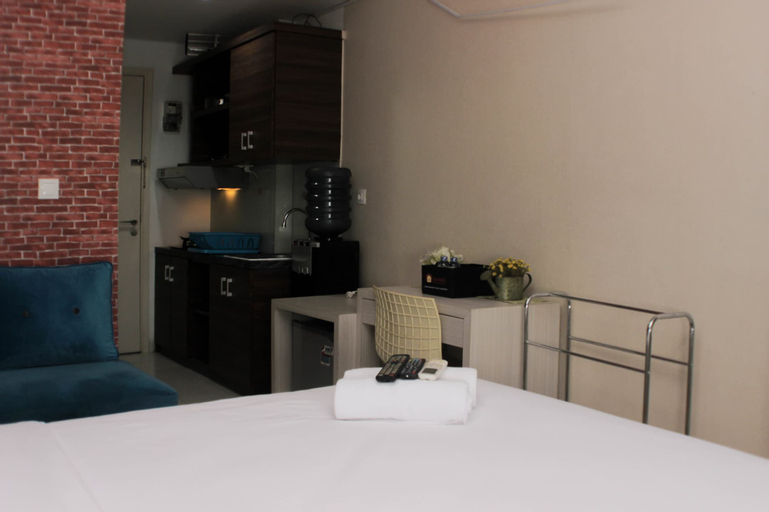 Bedroom 1, Cozy Stay And Tranquil Studio Patraland Urbano Apartment, Bekasi
