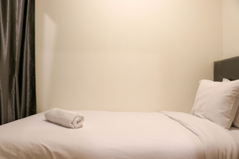 Bedroom 2, Comfy And Simply 2Br At Meikarta Apartment, Cikarang