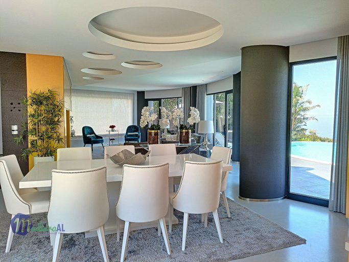 Food & Drinks 4, Villa Bonsai, Calheta