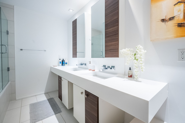 Bathroom 4, Luxury 4BR Townhouse in Downtown Toronto, Toronto