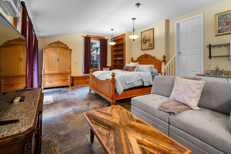 Bedroom 3, The Orth House Inn by Remotion, Jackson