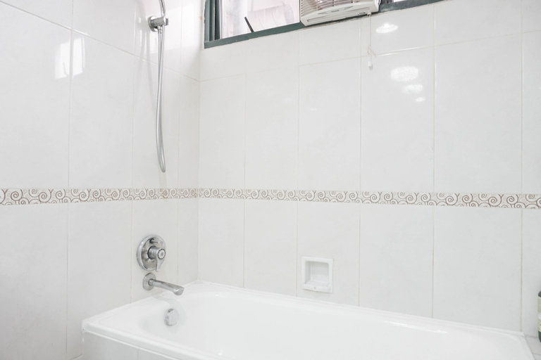 Bathroom 4, Comfy And Elegant 2Br At Sudirman Tower Condominium Apartment, Jakarta Selatan